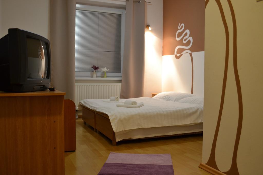 Privat Julia Hotel Vrbov Cameră foto